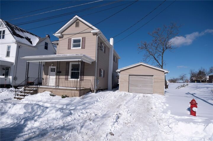 Property Photo:  330 Spruce St  PA 15650 