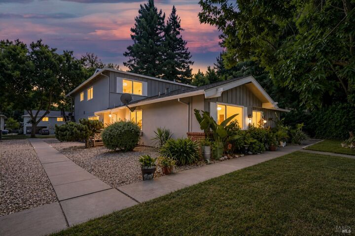 Property Photo: 142 Del Rio Circle 2 CA 95687