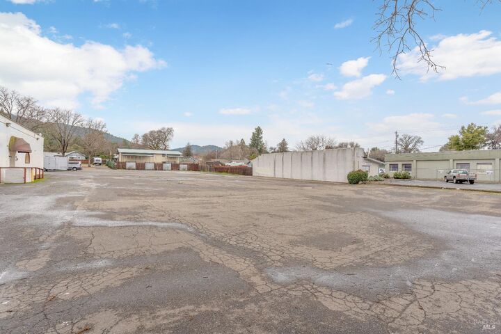 Property Photo:  744 N State Street  CA 95482 