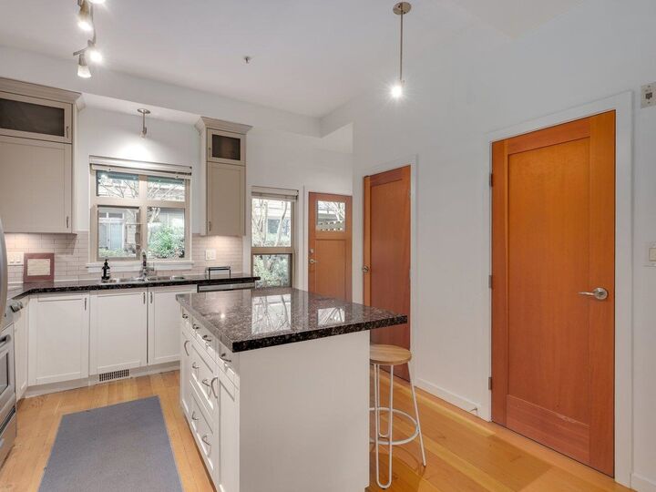 Property Photo:  250 Salter Street 124  BC V3M 0B7 