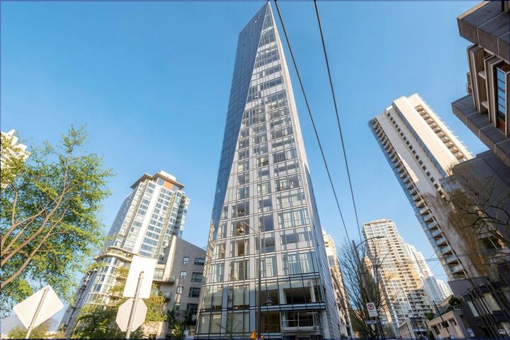 1499 W Pender Street 1202 — photo 1