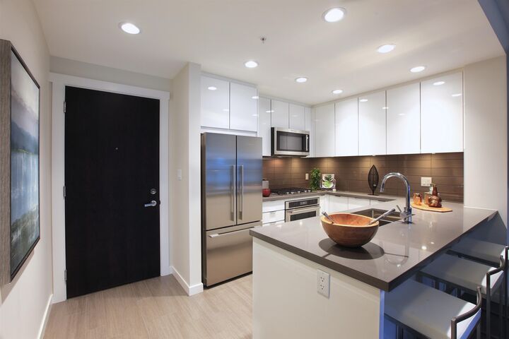 Property Photo:  255 W 1st Street 319  BC V7M 3G8 