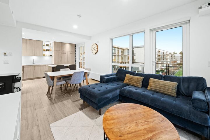 Property Photo:  707 E 3rd Street 304  BC V7L 1G8 