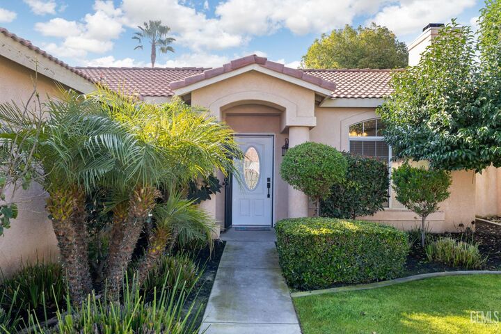 Property Photo:  10821 Tivoli Court  CA 93311 