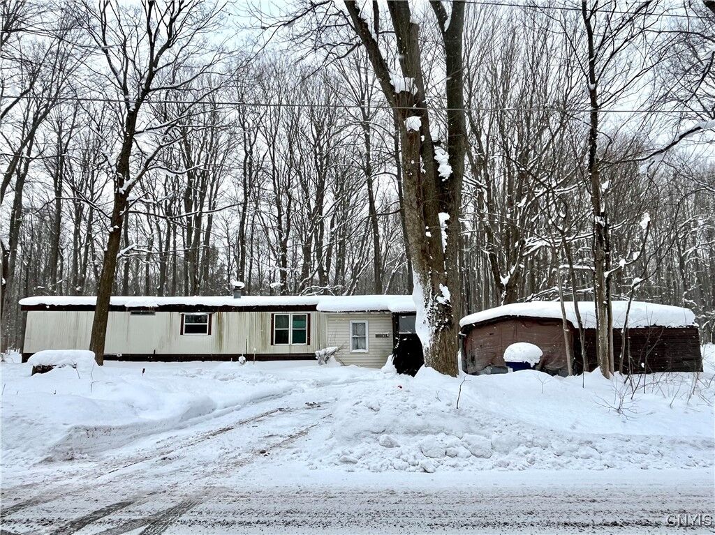 Property Photo:  14019 Wilde Road  NY 13111 