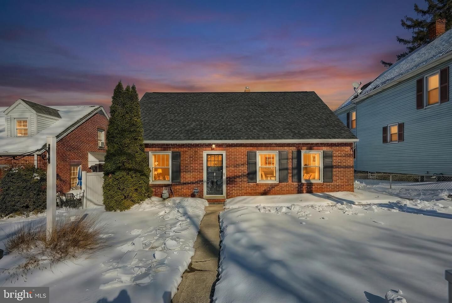 Property Photo:  1309 S Queen Street 2  PA 17403 