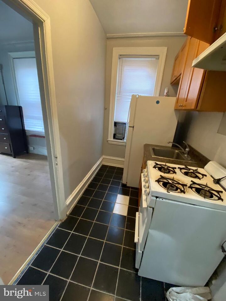 Property Photo:  3258 N Park Avenue 2F  PA 19140 