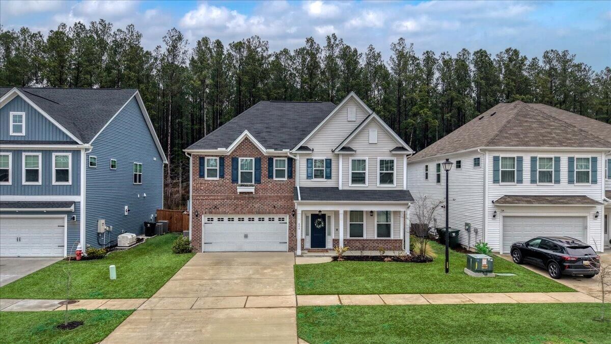 Property Photo:  604 Dunswell Drive  SC 29486 
