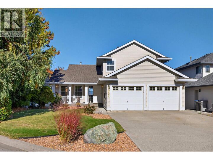 992 Canongate Crescent — photo 1