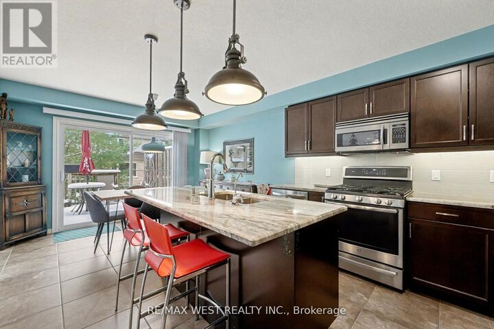 Property Photo:  255 Summerfield Drive 7  ON N1L 0E1 