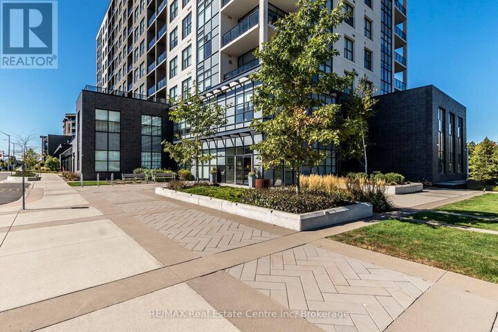 Property Photo:  1878 Gordon Street 1404  ON N1L 0P4 