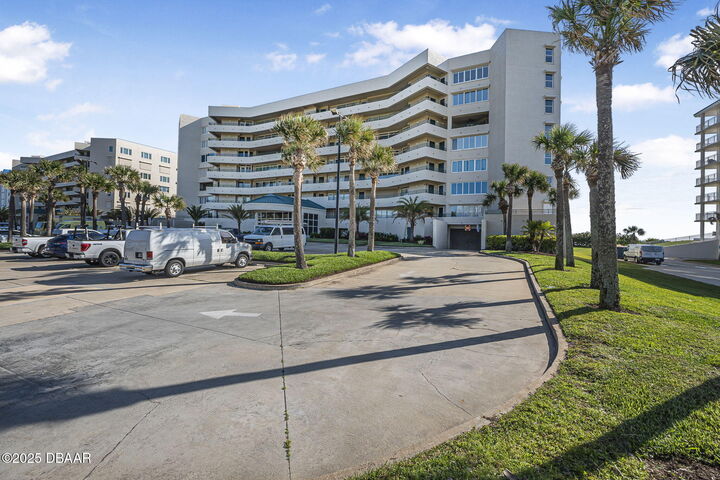 Property Photo:  4631 S Atlantic Avenue 8706  FL 32127 