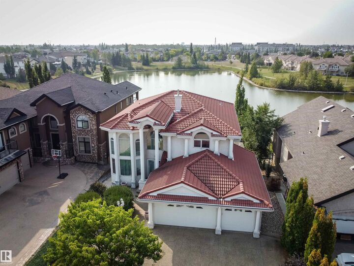 Property Photo:  13527 158 Avenue NW  AB T6V 1S3 