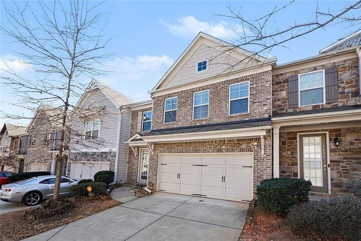 Property Photo: 5822 Keystone Point GA 30058