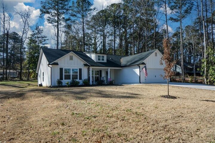 Property Photo:  42 Pine Hill Street  GA 30263 