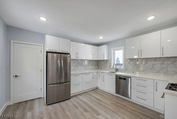 Property Photo:  17 Mission St  NJ 07042 