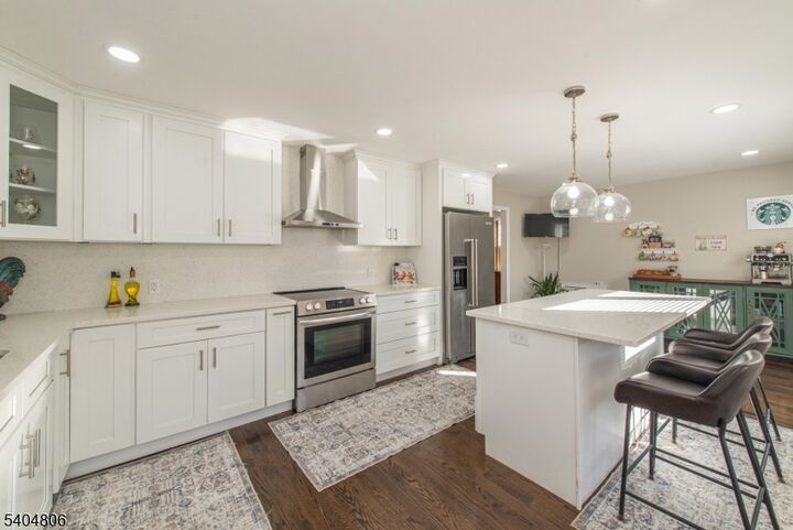 Property Photo:  125 Mount Pleasant Ave  NJ 07936 