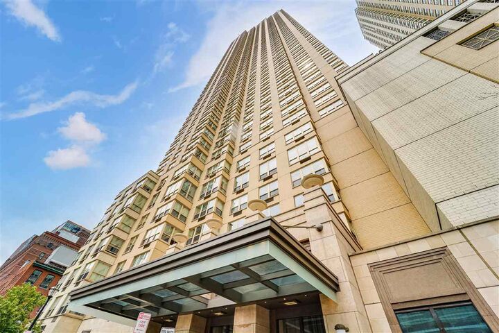 Property Photo:  88 Morgan St 1206  NJ 07302 