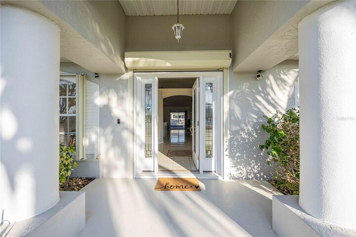 Property Photo:  925 NE 4th Avenue  FL 33909 