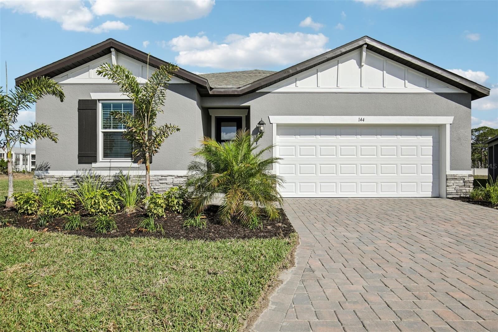 Property Photo: 144 Shady Edge Loop FL 34275