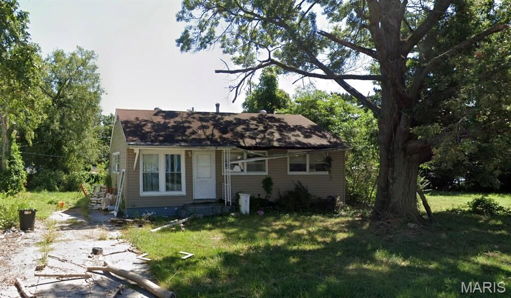 Property Photo:  10514 Renfrew Drive  MO 63137 