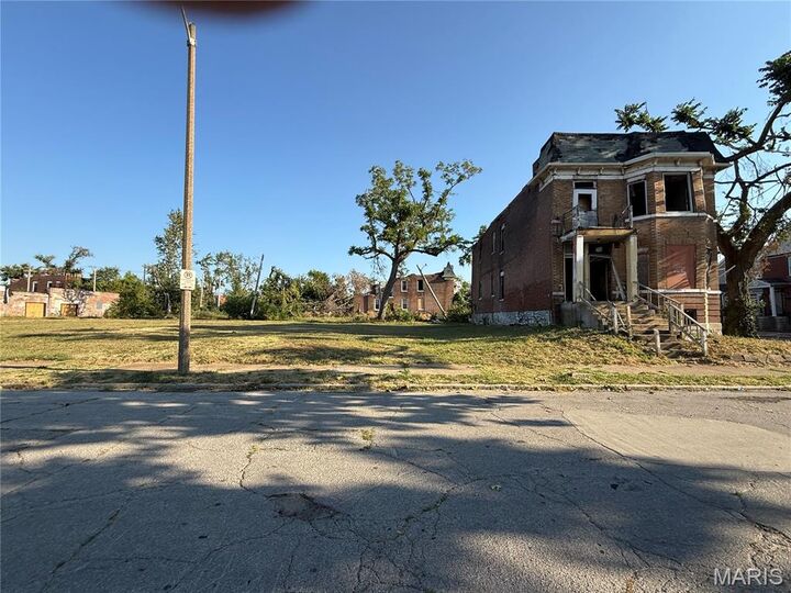 Property Photo:  4845 Page Boulevard  MO 63113 