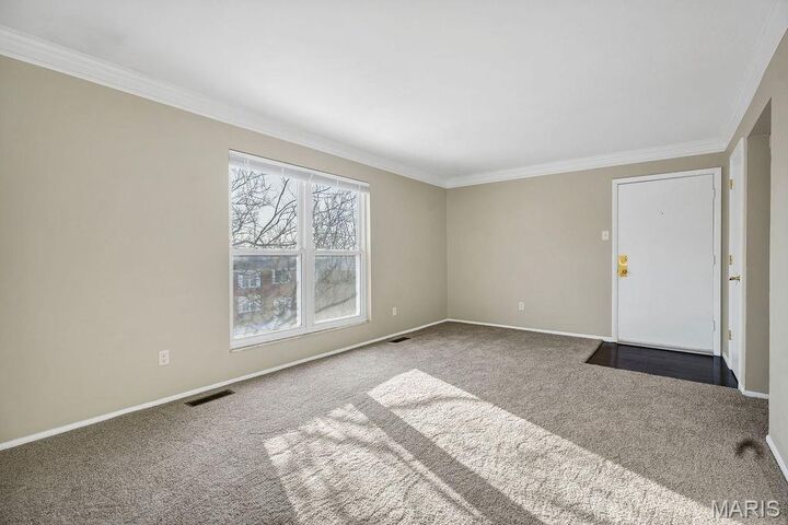 Property Photo:  10045 Puttington Drive Unit C  MO 63123 