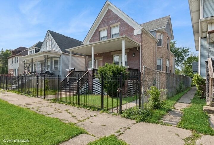 Property Photo:  26 W 114th Street  IL 60628 