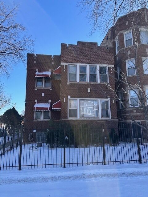 Property Photo:  1473 W 77th Street  IL 60620 