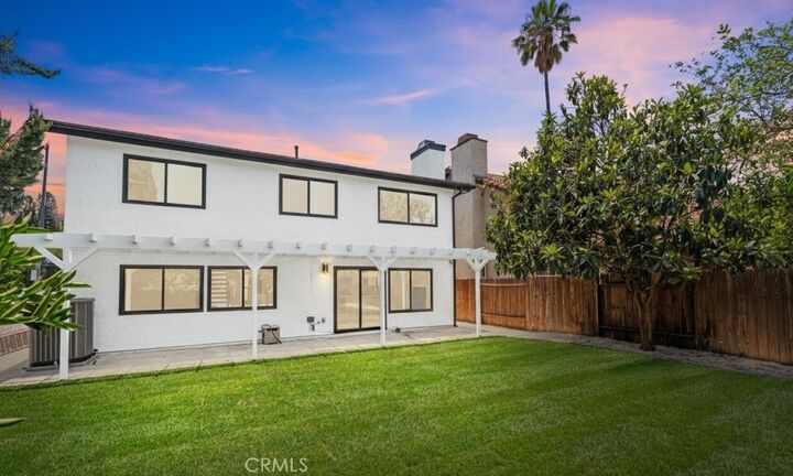 Property Photo:  19701 Blythe Street  CA 91306 