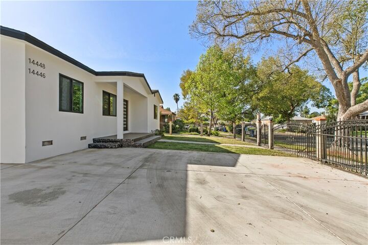 Property Photo:  14448 Pinney Street  CA 91331 