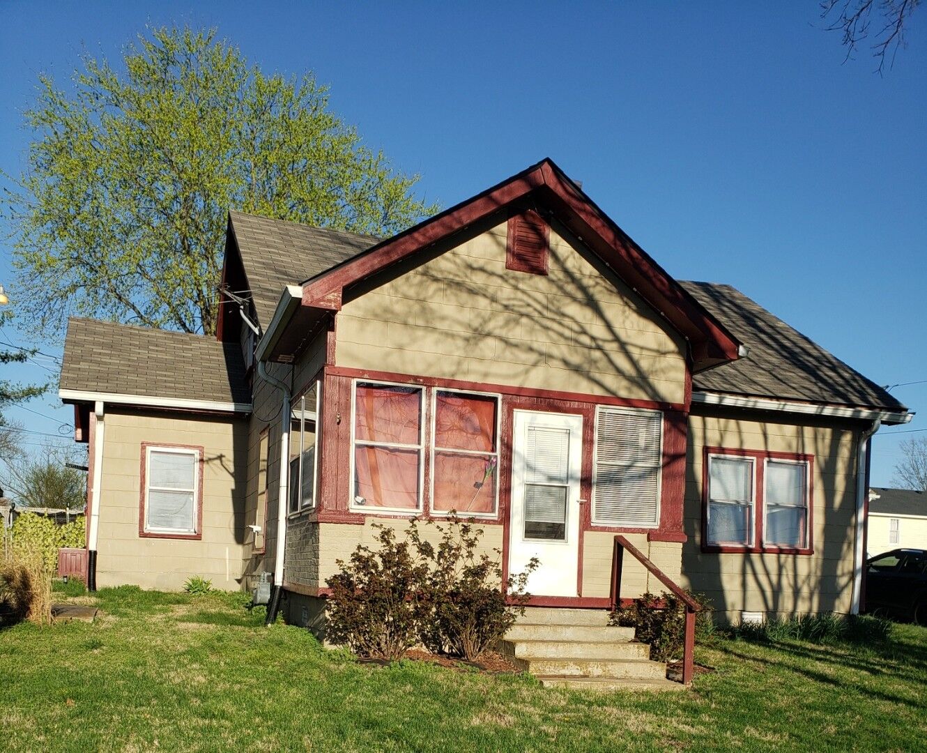 Property Photo:  2461 Old Greenbrier Pike  TN 37073 