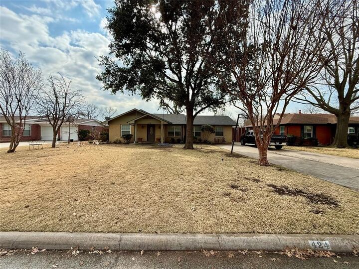 Property Photo: 424 Maple Street TX 75081