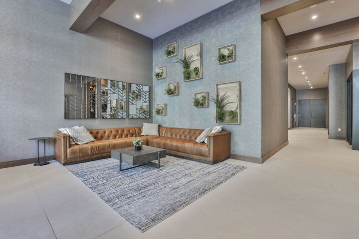 Property Photo:  18 Artisan Drive 217  NH 03079 