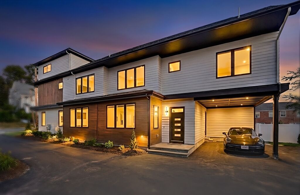 Property Photo:  14 Pennsylvania Ave 14  MA 02461 