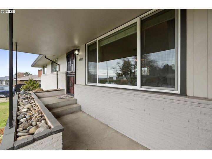 Property Photo:  3218 NE 132nd Ave  OR 97230 