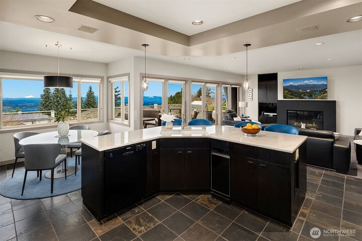 Property Photo:  16812 SE 58th Place  WA 98006 