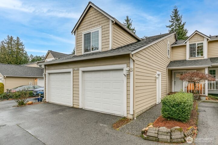 Property Photo: 7821 196th Street SW B WA 98026