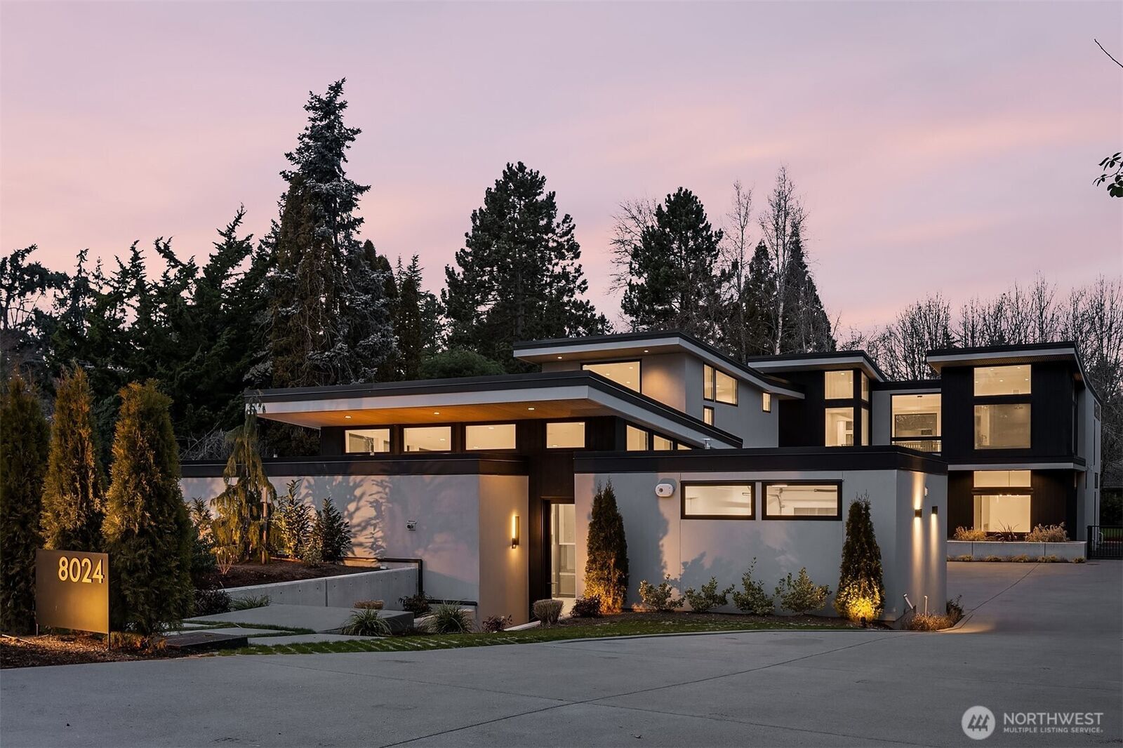 Property Photo:  8024 NE 8th St  WA 98039 