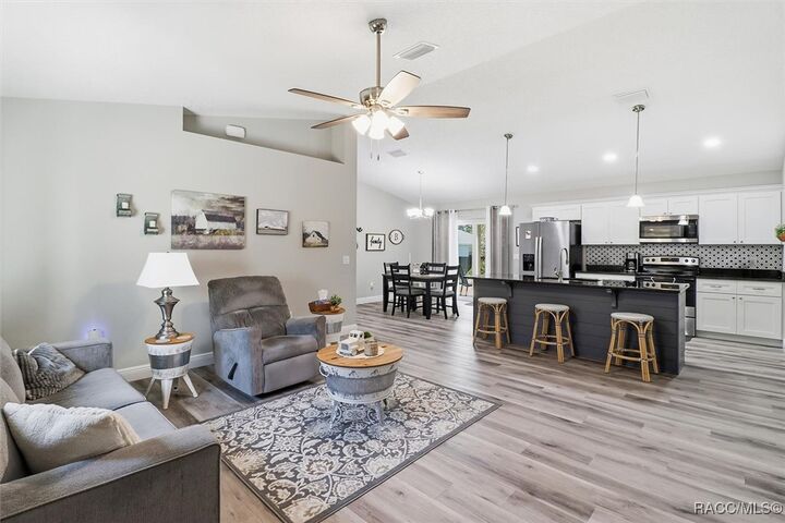 Property Photo:  8776 N Athens Drive  FL 34433 