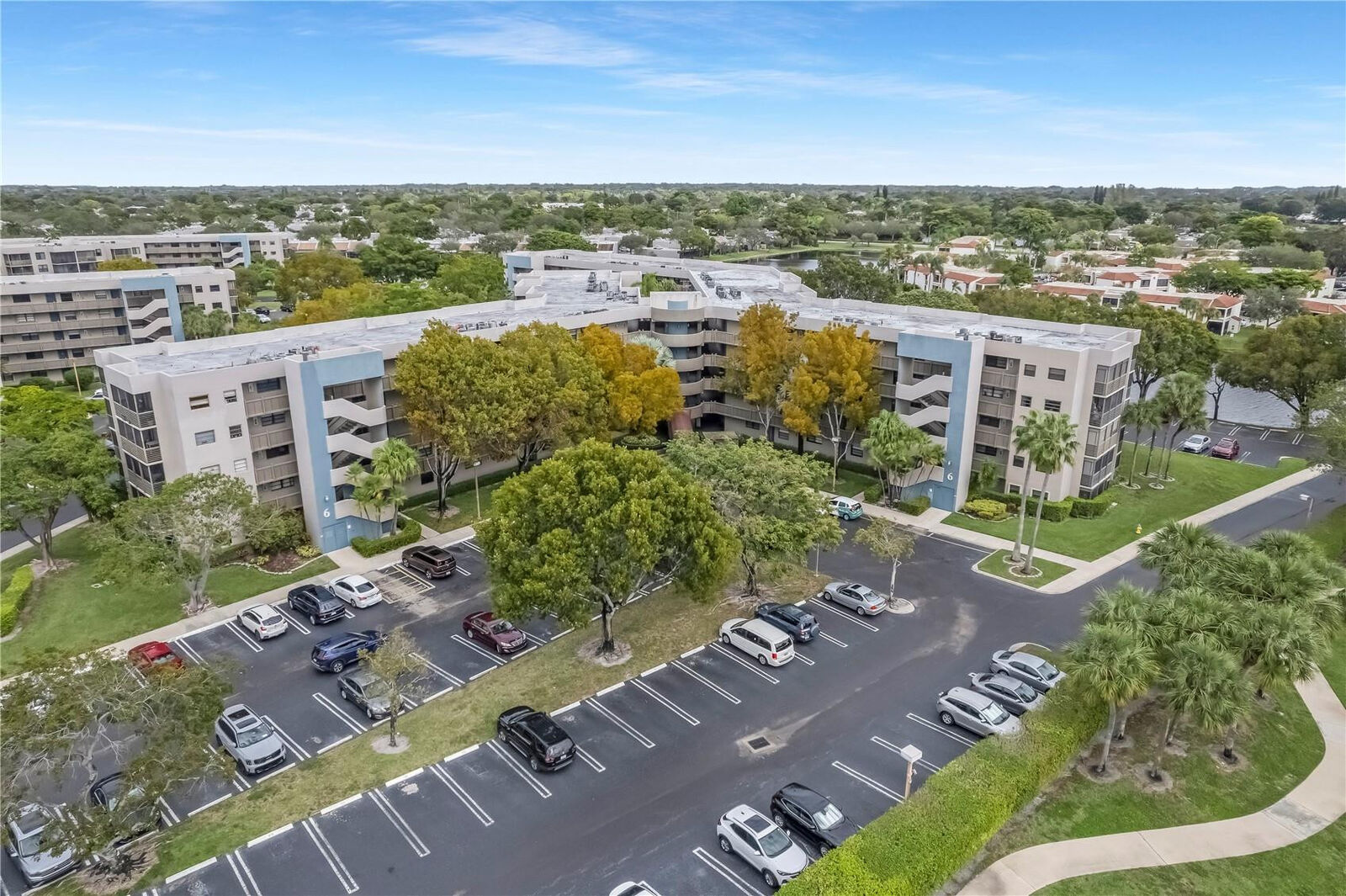 Property Photo:  901 Colony Point Circle 123  FL 33026 