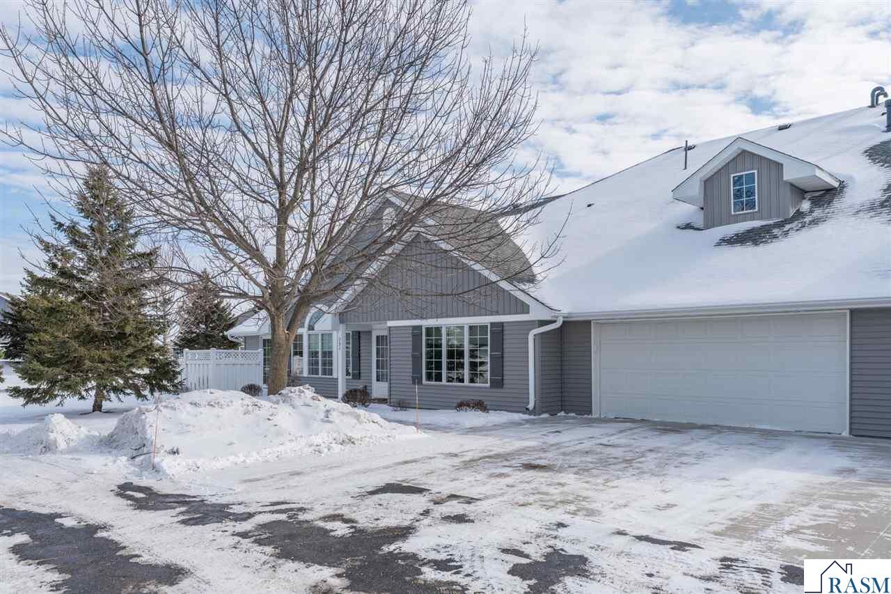 Property Photo:  731 Grayhawk Circle  MN 56001 