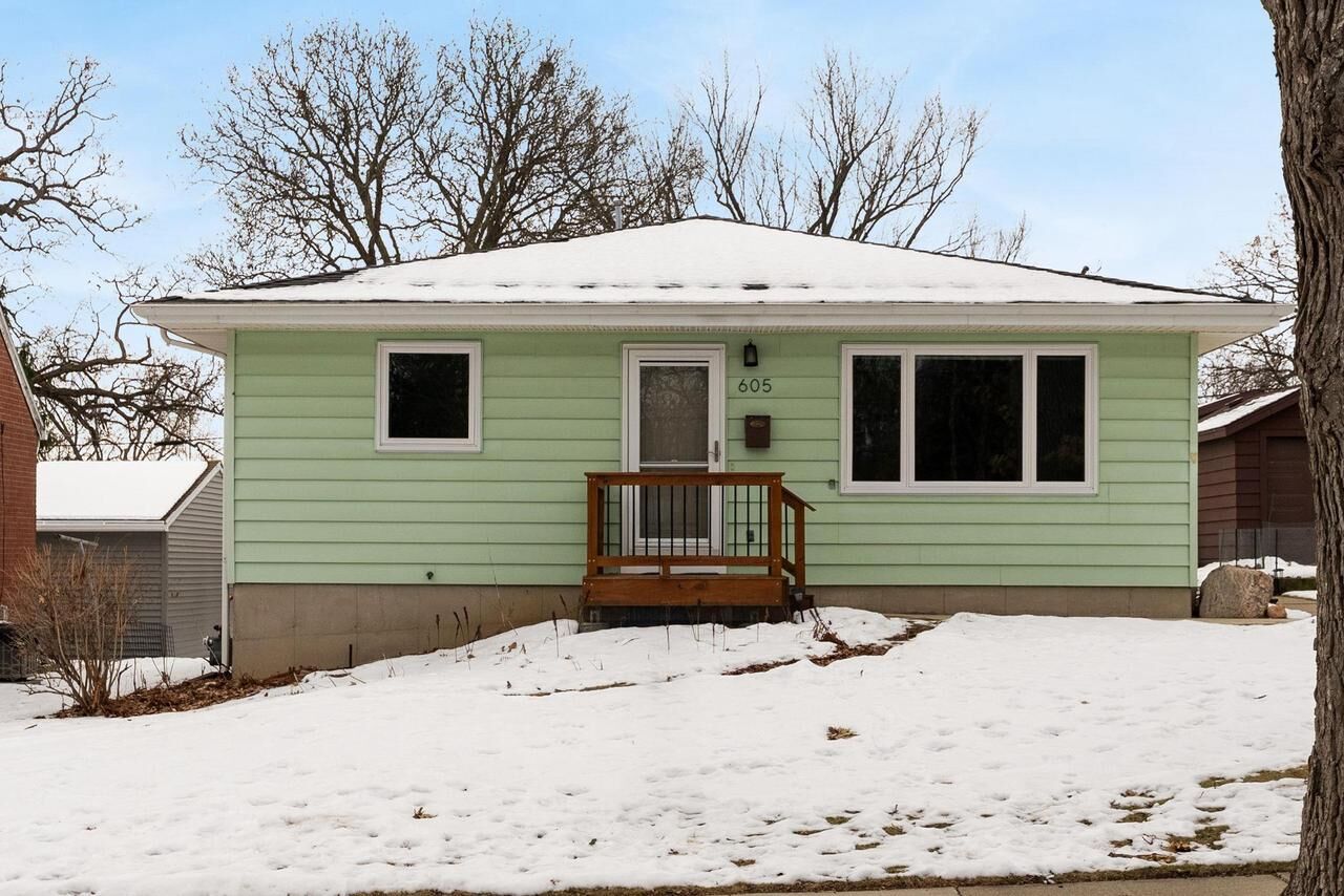Property Photo:  605 Cedar Street  WI 53715 