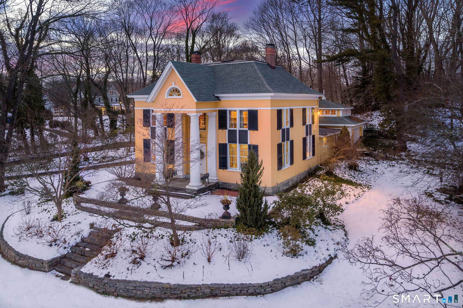 Property Photo:  30 Meeting House Lane  CT 06443 