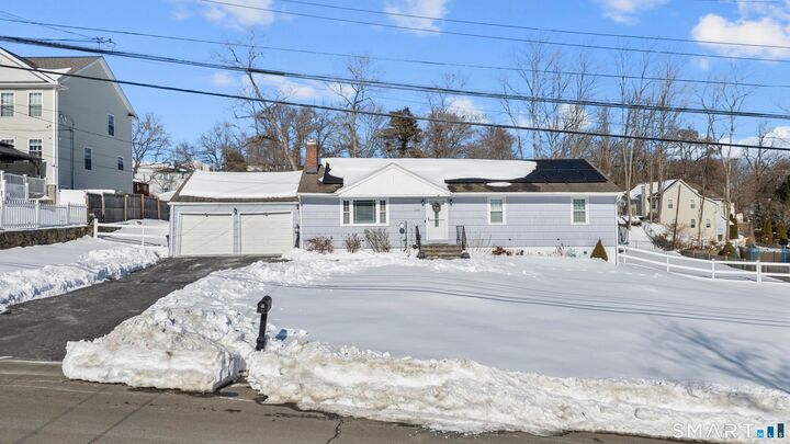 Property Photo:  240 Valley Avenue  CT 06606 