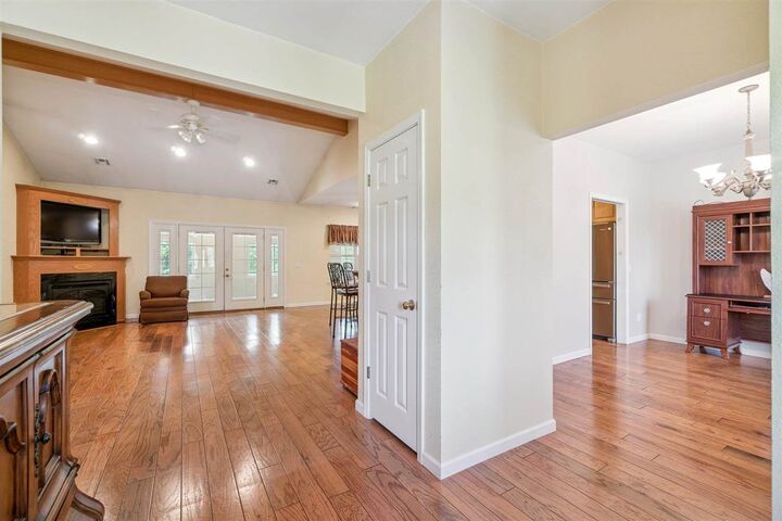Property Photo: 1701 N Skinner Avenue OK 74030