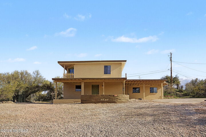 Property Photo:  2607 W Arthur Place  AZ 85713 