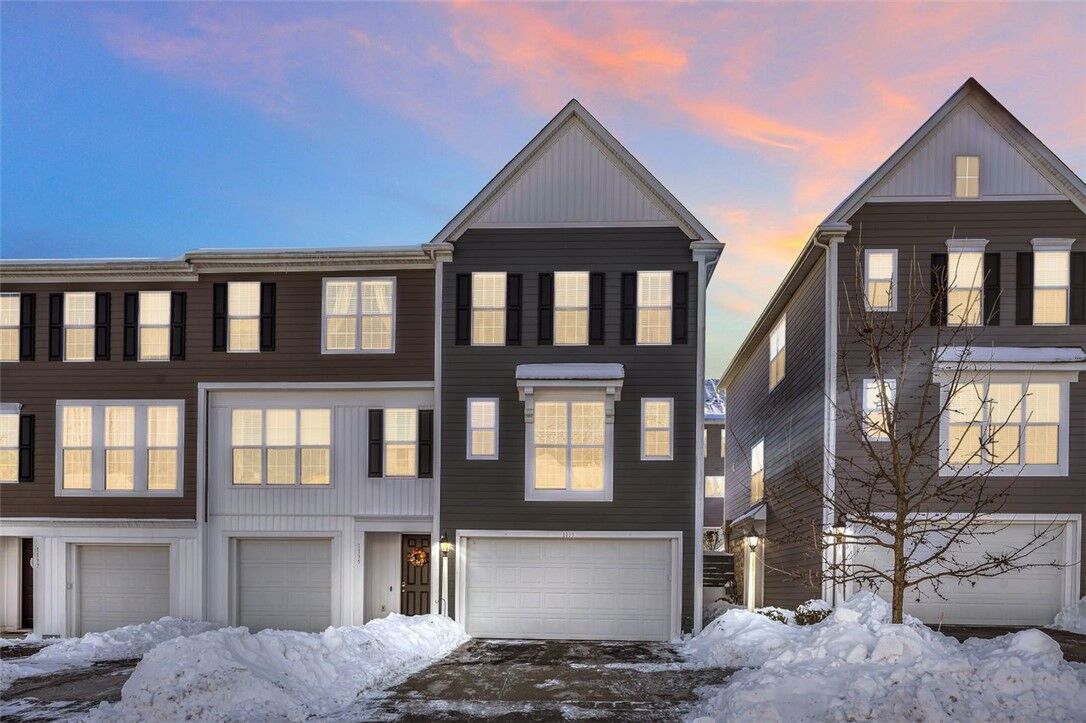 Property Photo:  1133 Sray Ln  PA 15017 