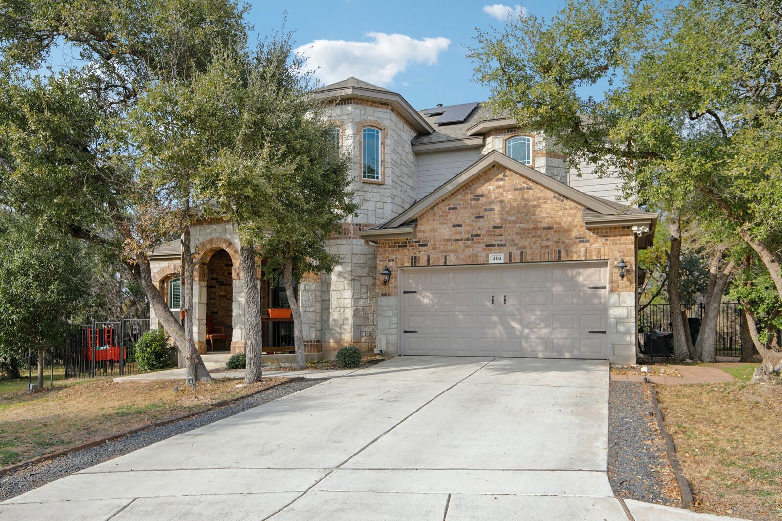 Property Photo:  404 Ancient Oak Way  TX 78666 