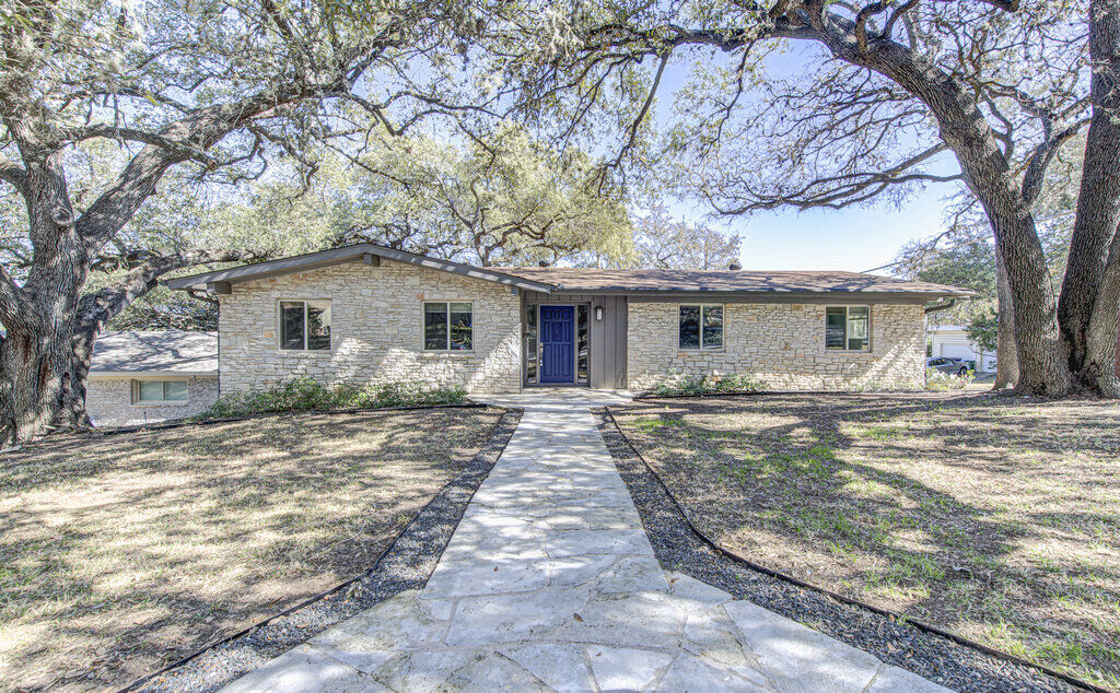 Property Photo:  2400 Spring Creek Drive  TX 78704 